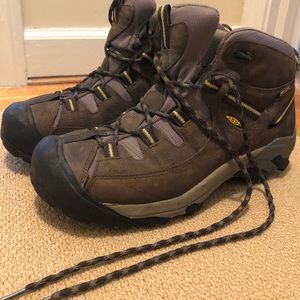 Keen Men’s Targhee Waterproof Boot Size 11 1/2